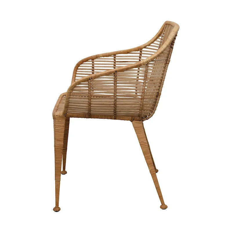 Cadeira com braços em rattan e metal